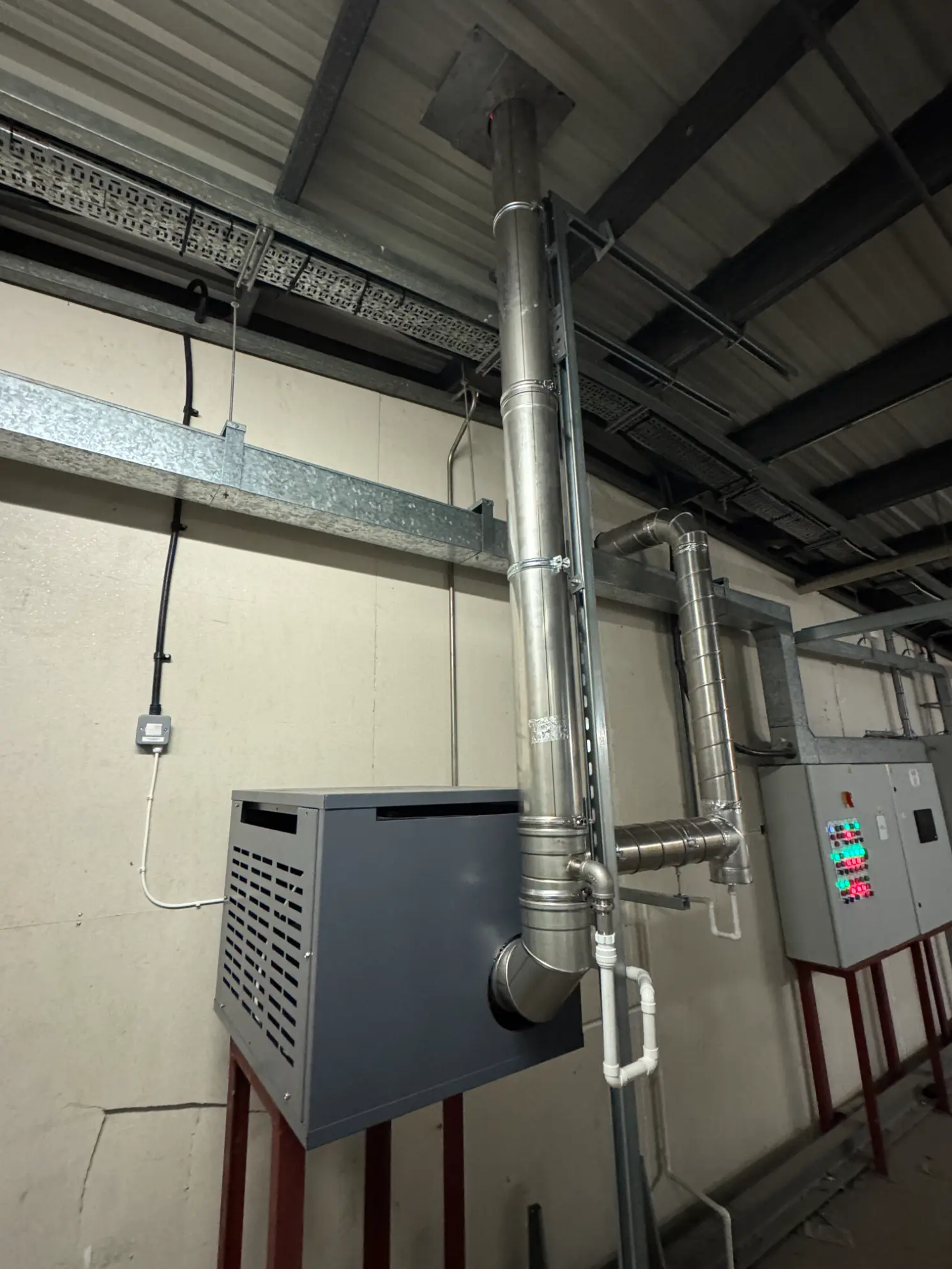 AT7 Radiant Tube Commercial Heating & Plumbing Project