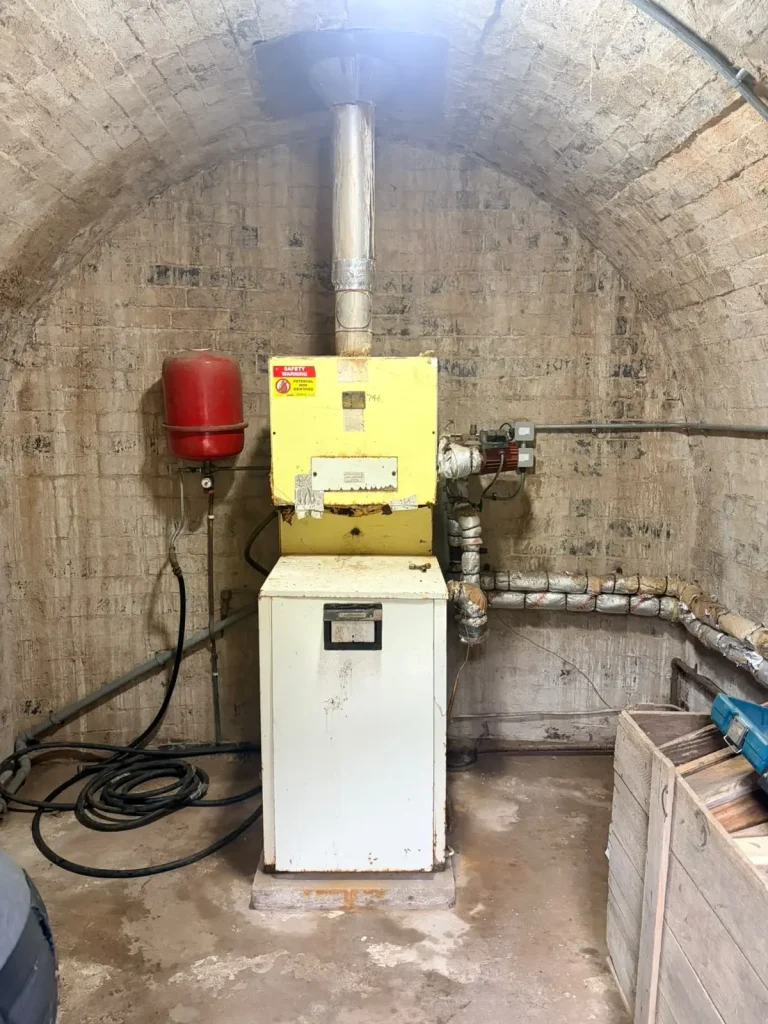 old off grid heating system Nuneaton